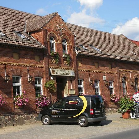 Werners Landgasthaus Lieskau Luaran gambar